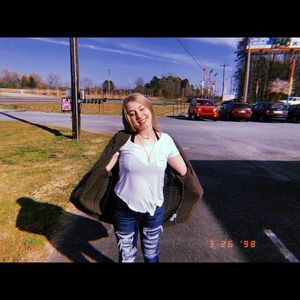 Meet your Posher, Karlie